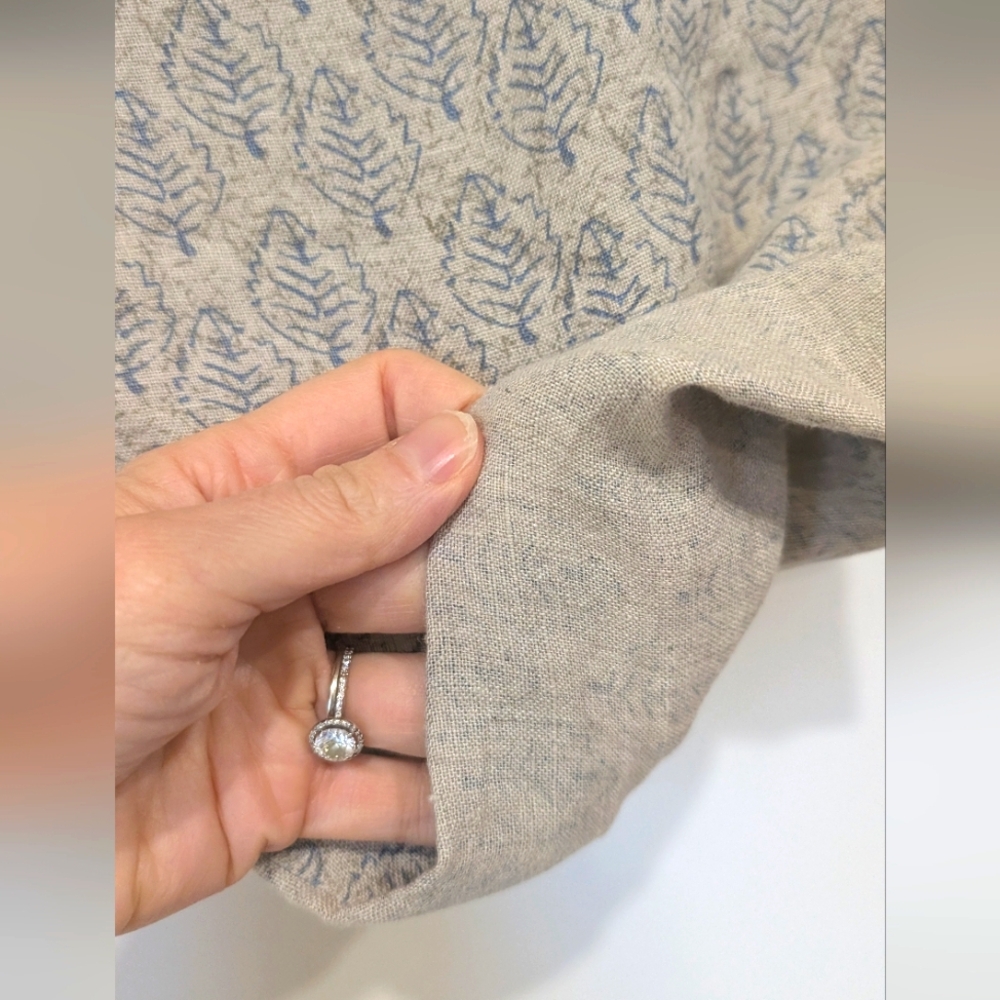 Orvis Wide Leg Linen-Blend Pants in Light Gray Pattern - Picture 5 of 6